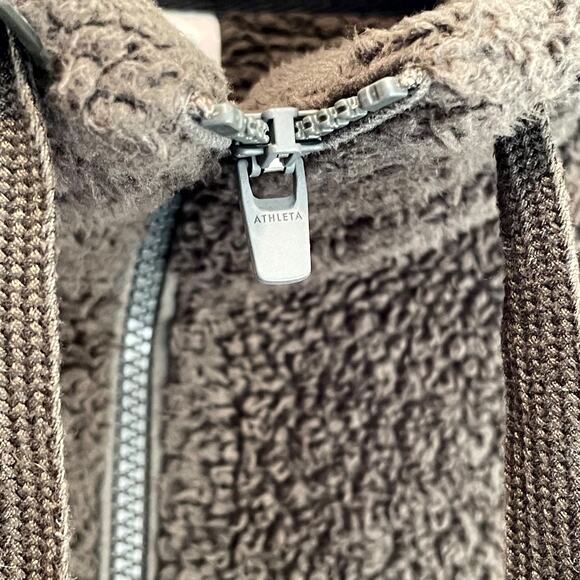 Athleta Talus Sherpa Half Zip in Olive Green - size XS - Picture 7 of 11